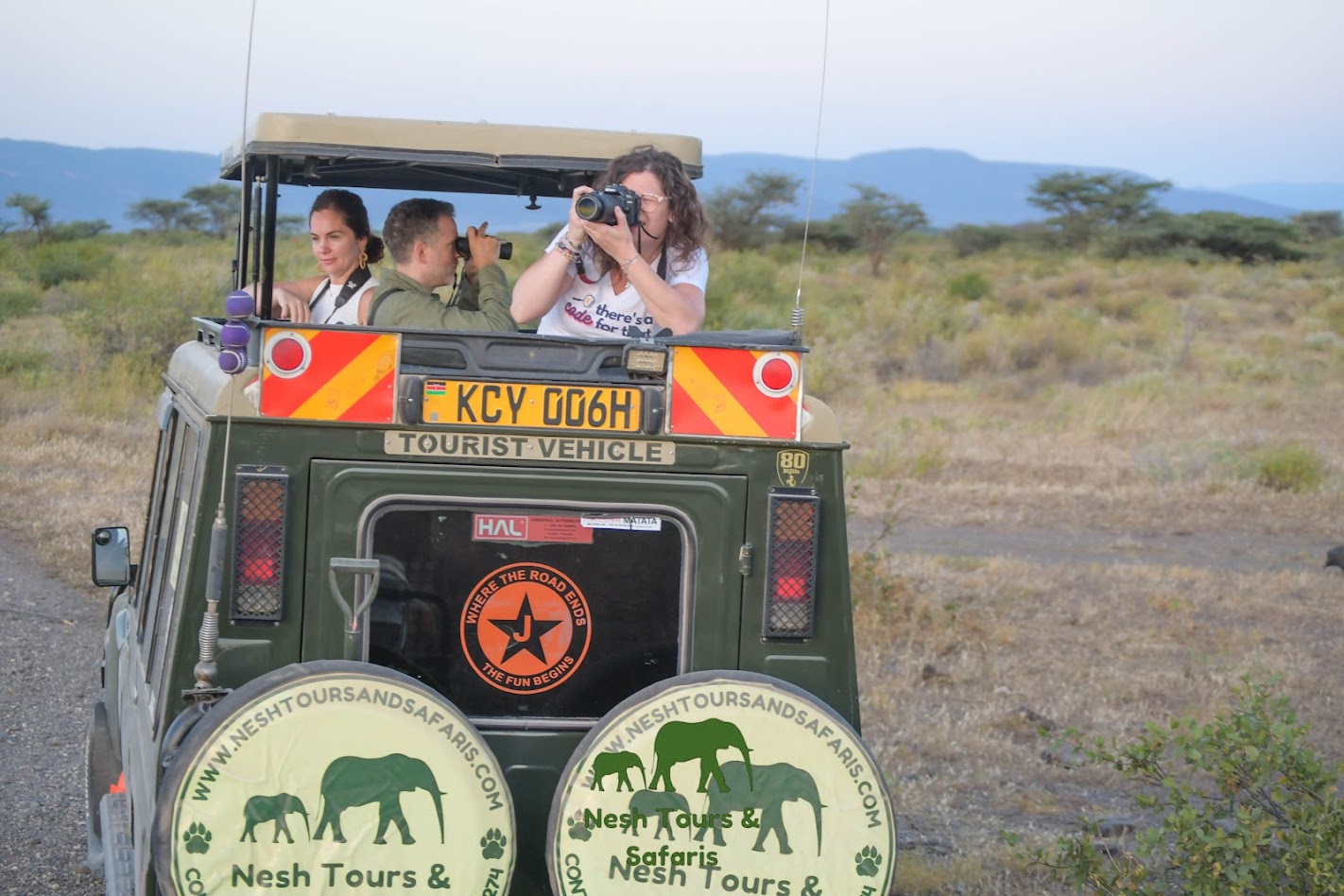 Private 4x4 Land Cruiser safari jeep for Maasai Mara safari